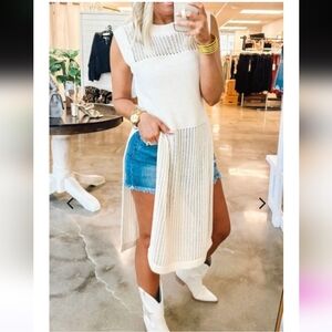Miss Love White Knit Sleeveless Side Slit Knit Tunic Crochet Top Size Medium